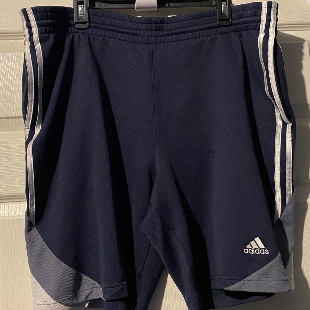 Adidas Active Shorts men’s large